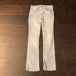 SUPER Cute Hollister Jeans